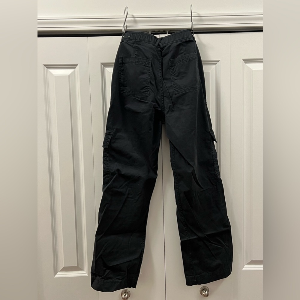 Abercrombie Relaxed Cargo Pants, IN TRUE BLACK, Size 28/6
